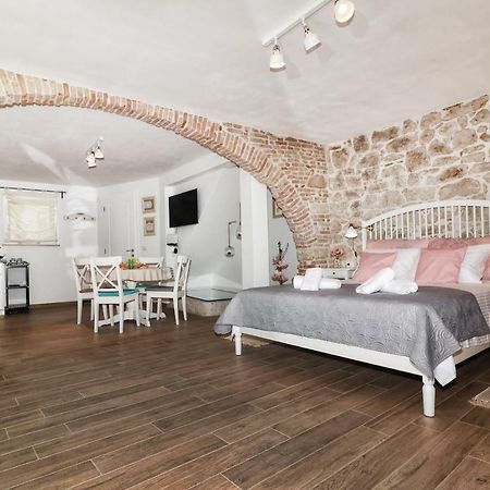 רוביני Cozy Apartment Mari מראה חיצוני תמונה