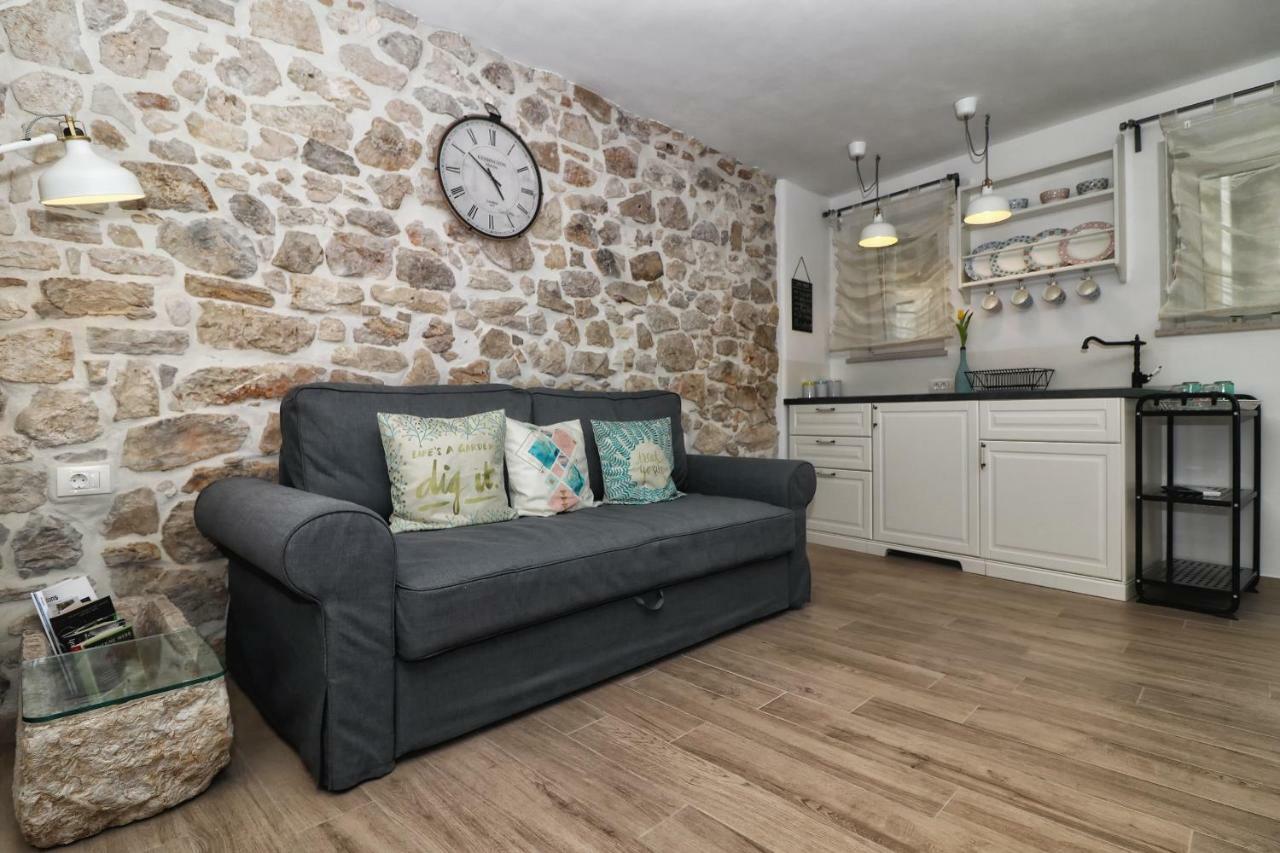 רוביני Cozy Apartment Mari מראה חיצוני תמונה