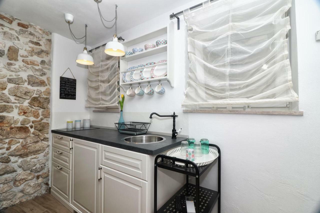 רוביני Cozy Apartment Mari מראה חיצוני תמונה